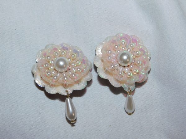 Vintage Pink Faux Pearl Floral Clip Earrings - Image 3