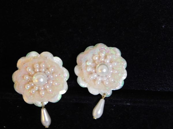 Vintage Pink Faux Pearl Floral Clip Earrings - Image 6