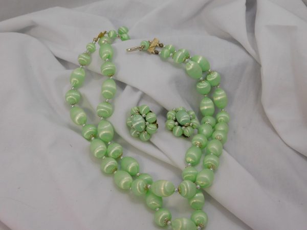 Silk bead Necklace and Earrings - Image 7