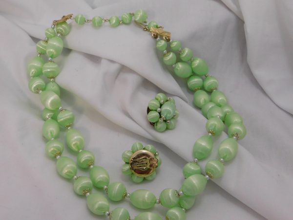 Silk bead Necklace and Earrings - Image 5